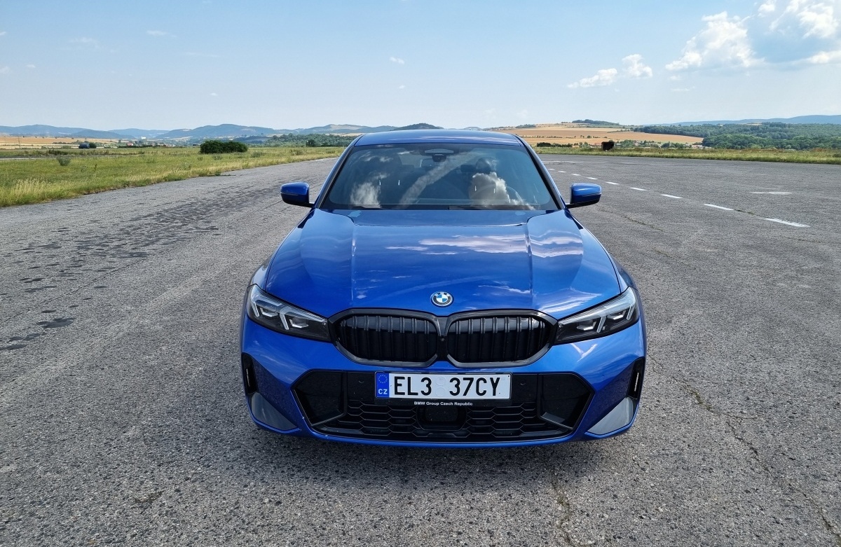 bmw-3-2025-1