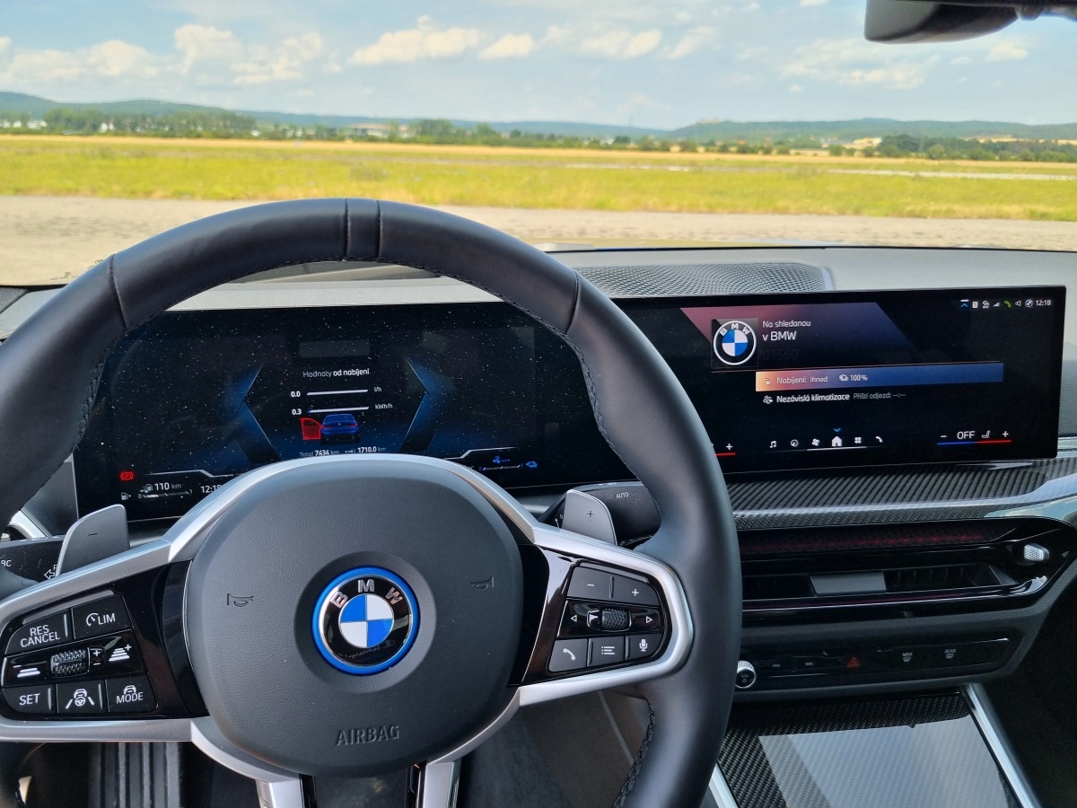 bmw-3-2025-22
