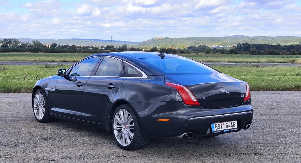 jaguar-xj-x351-26