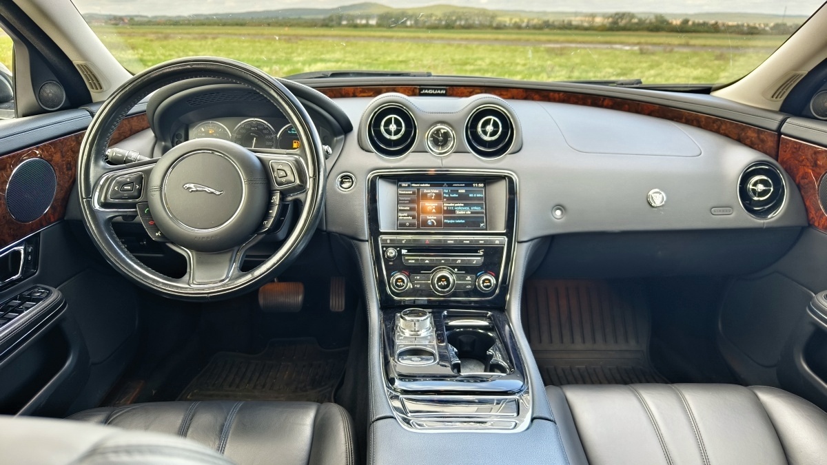 jaguar-xj-x351-42