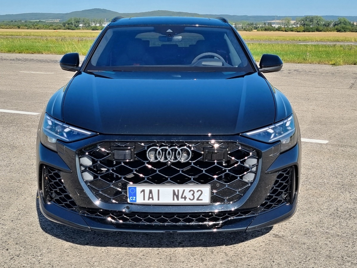 audi-rs-q8-2025-2