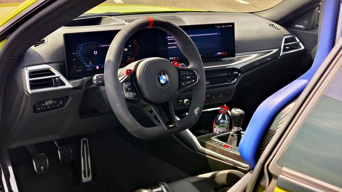 bmw-m2-lci-2025-18