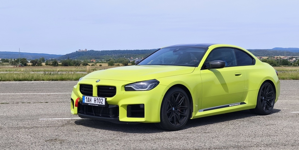 bmw-m2-lci-2025-3