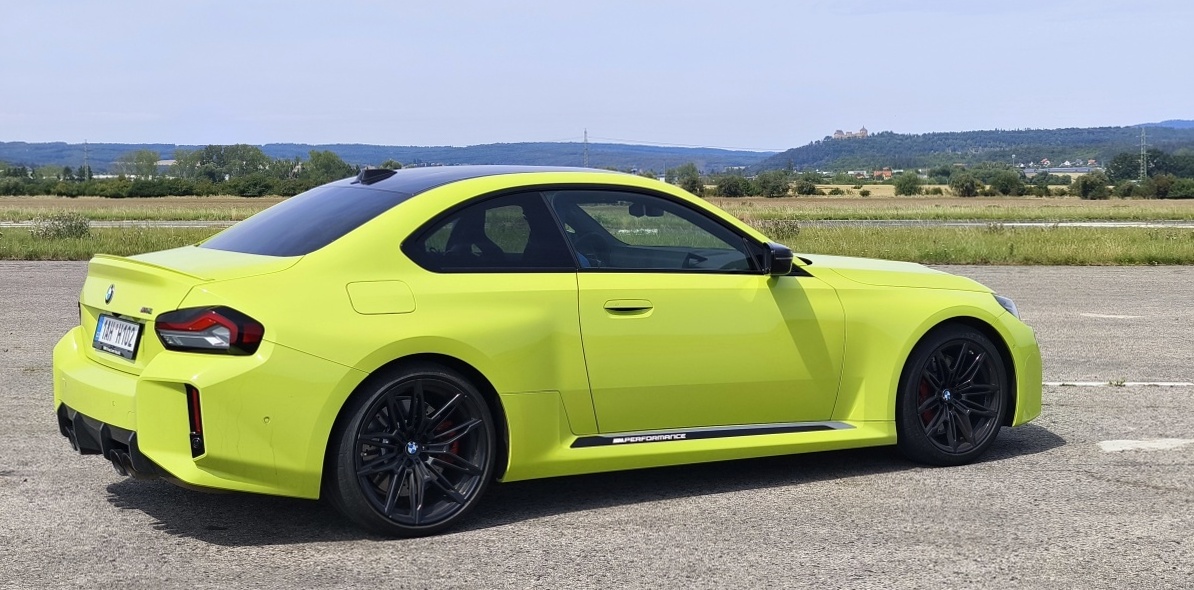 bmw-m2-lci-2025-36