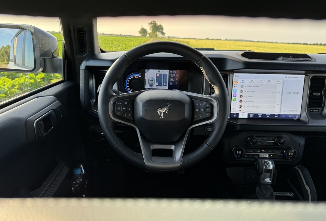 ford-bronco-outer-banks-2025-11