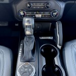 ford-bronco-outer-banks-2025-13