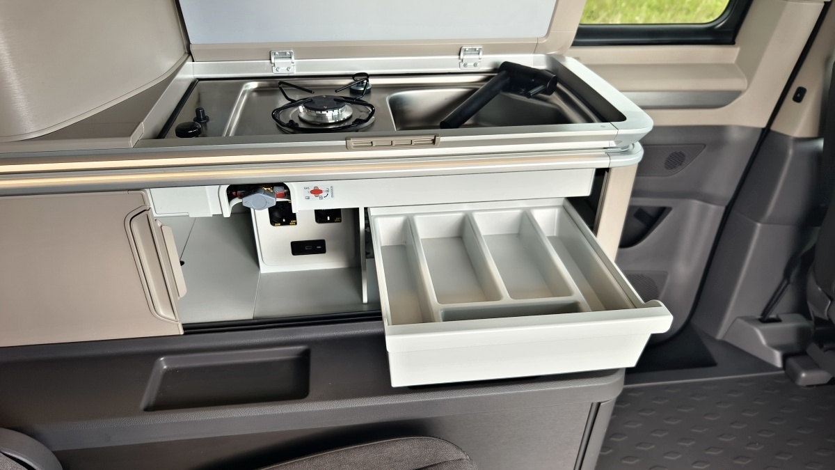 volkswagen-california-ocean-t7-2025-37