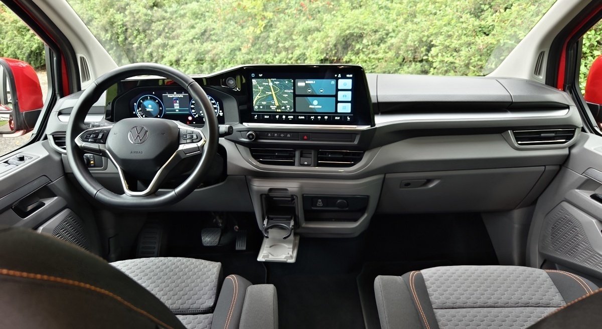 volkswagen-caravelle-panamericana-2025-22