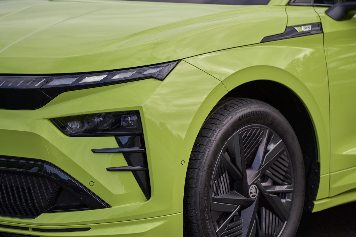 skoda-enyaq-rs-97