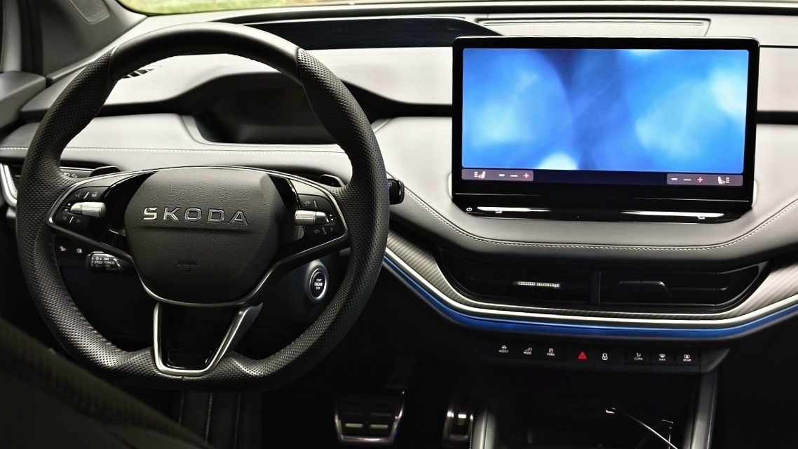 skoda-enyaq-suv-facelift-2025-28