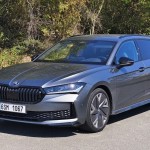skoda-superb-spotline-2025-1