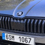 skoda-superb-spotline-2025-12