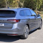 skoda-superb-spotline-2025-16