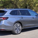 skoda-superb-spotline-2025-17