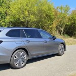 skoda-superb-spotline-2025-18