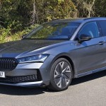 skoda-superb-spotline-2025-2