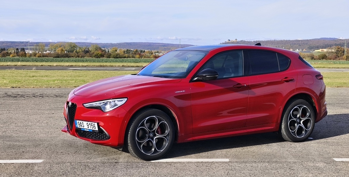 alfa-romeo-stelvio-veloce-2
