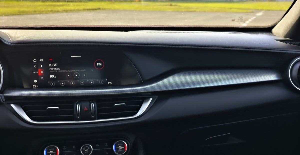 alfa-romeo-stelvio-veloce-21