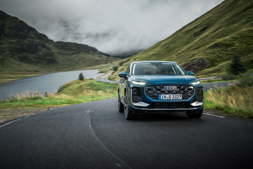 Compact class meets Celtic charm: the new Audi Q3 in Scotland