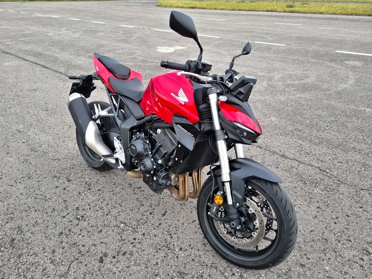 honda-cb-1000-hornet-2