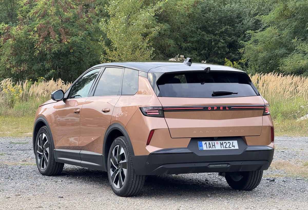 opel-grandland-2025-7