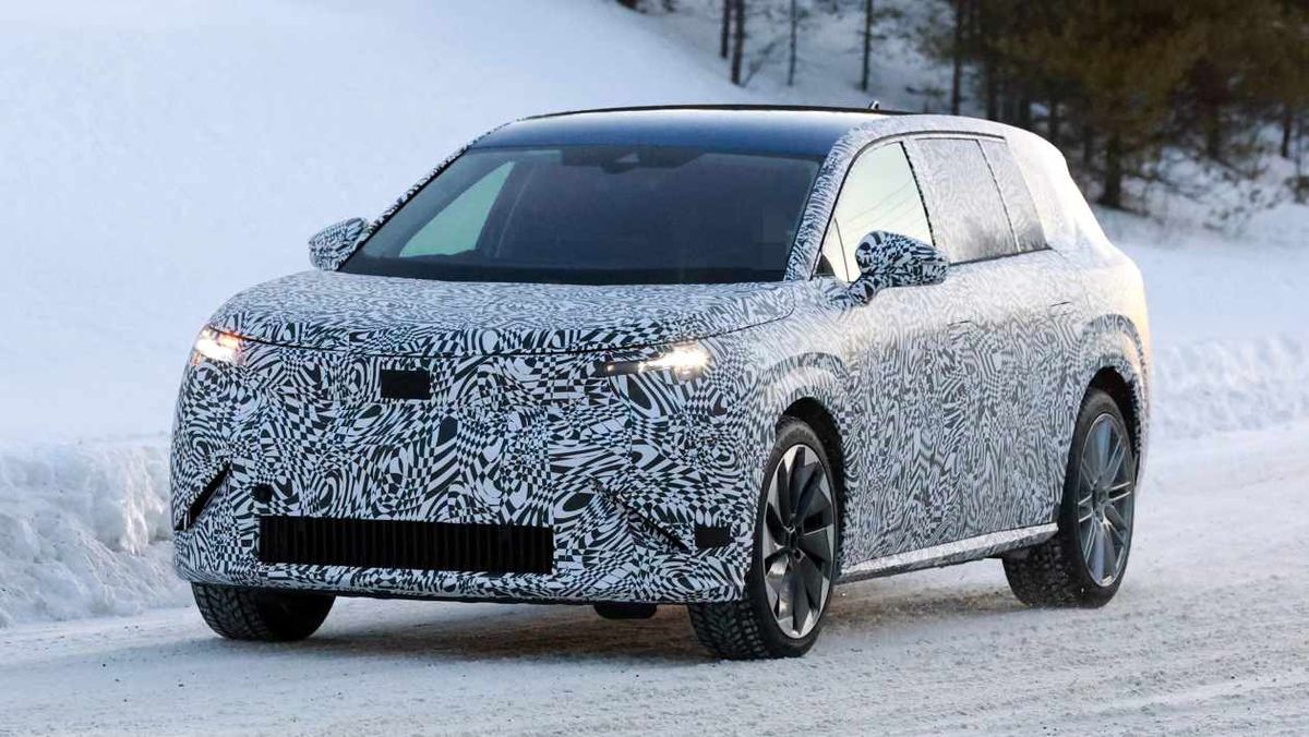 skoda-7s-maskovany-prototyp-2025_05-galeria