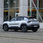 2026_toyotaurbancruiser_liquidsilverawd_static_008