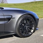 aston-martin-vantage-roadster-2026-25