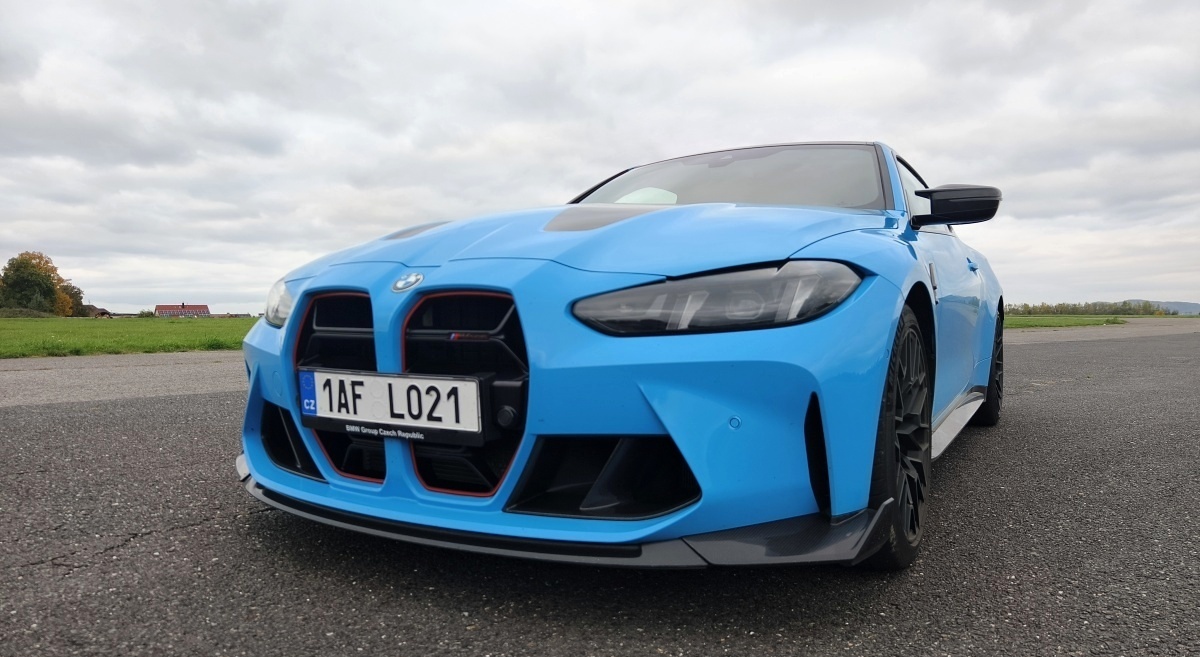 bmw-m4-cs-2026-10