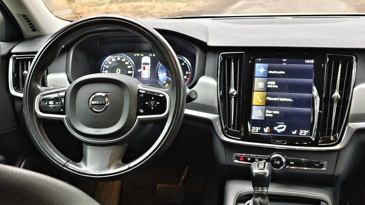 volvo-v90-22