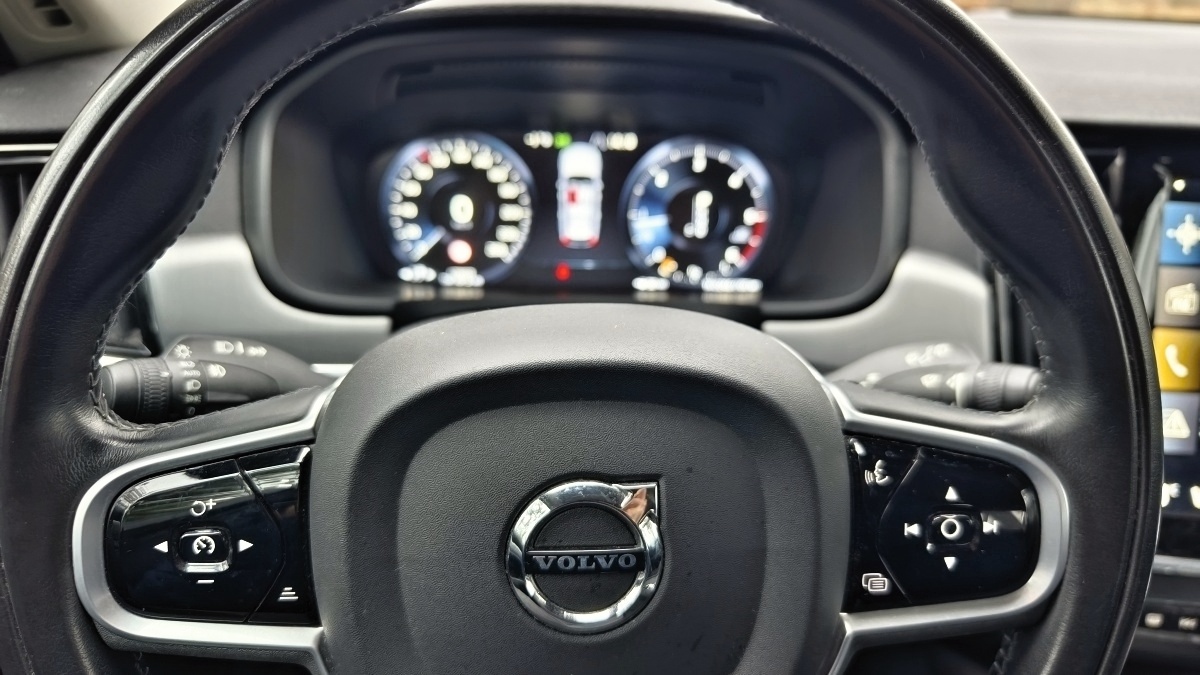 volvo-v90-29