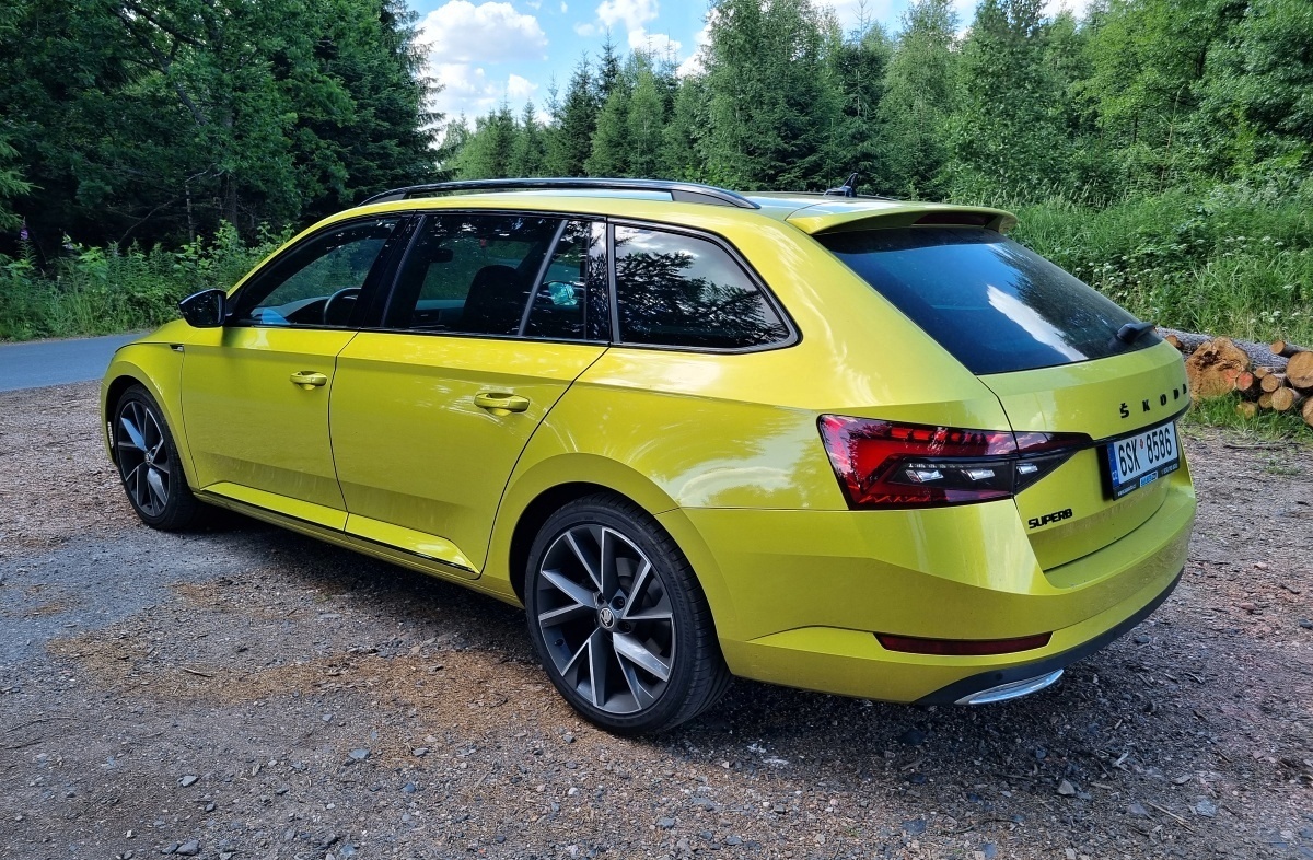 skoda-superb-iii-kombi-sportline-4