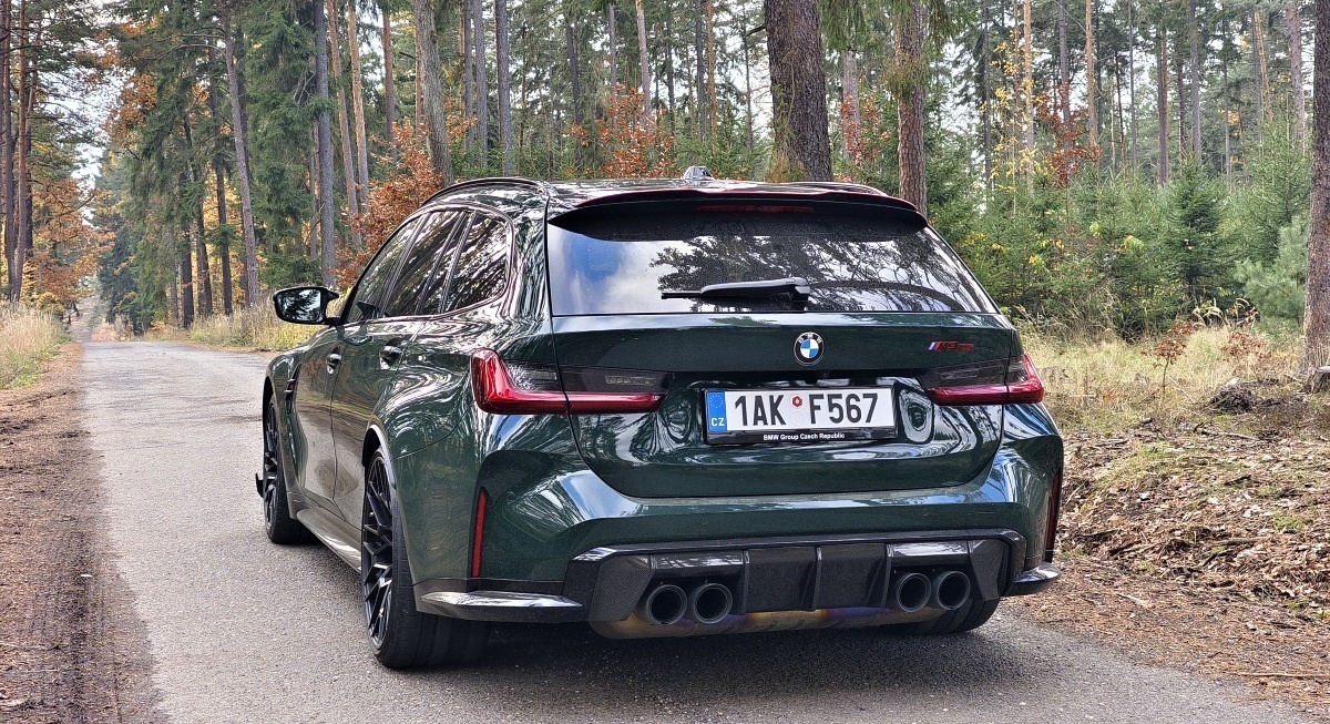 bmw-m3-cs-touring-2026-19