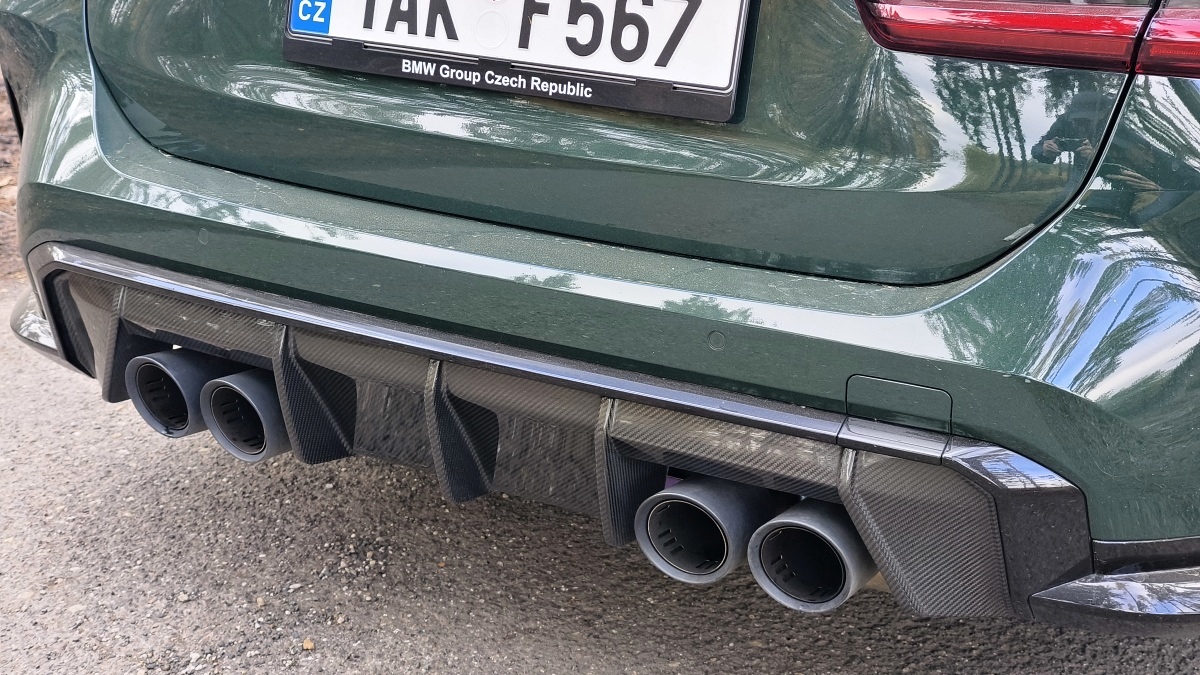 bmw-m3-cs-touring-2026-24