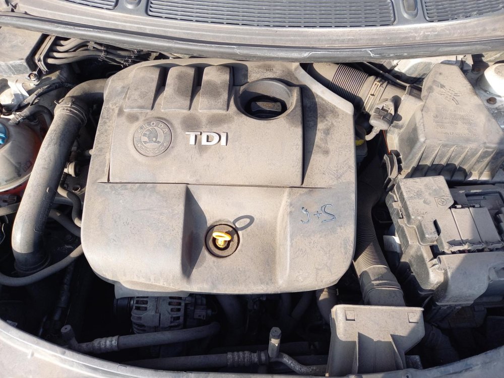 skoda-fabia-ii-1-4-tdi-bnv-59kw-prevod-jzc-r-2007-bila-1026-na-nahradni-dily-_2834