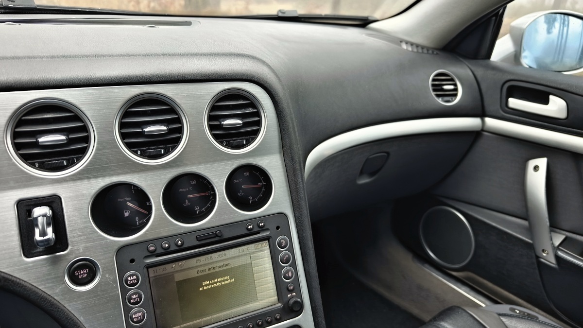alfa-romeo-brera-2026-39