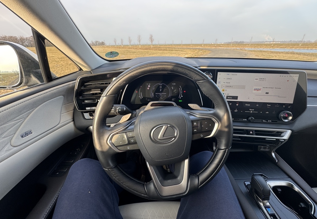lexus-rx-2026-35