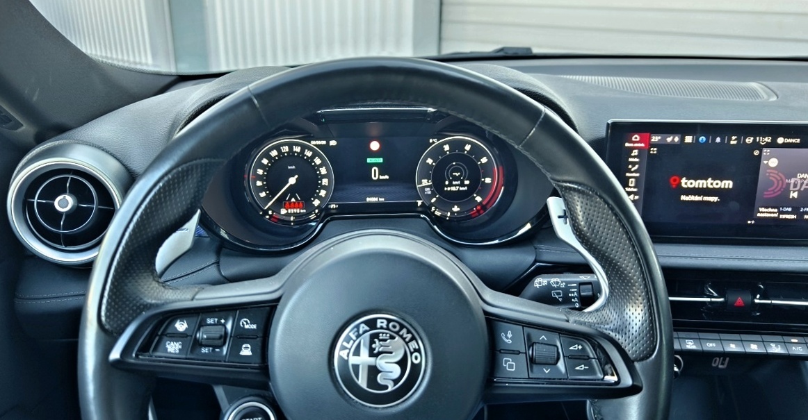 alfa-romeo-tonale-2026-26