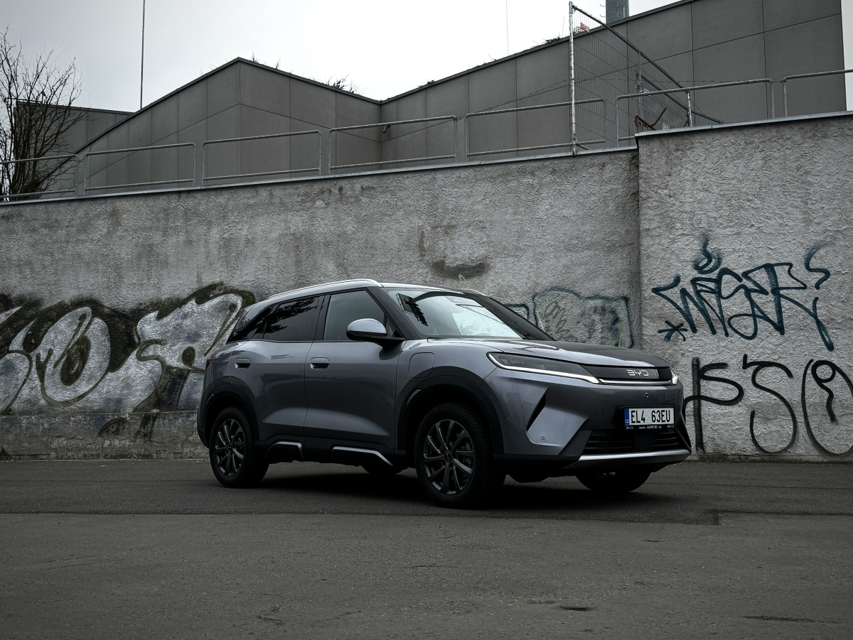 byd-atto-2026-35