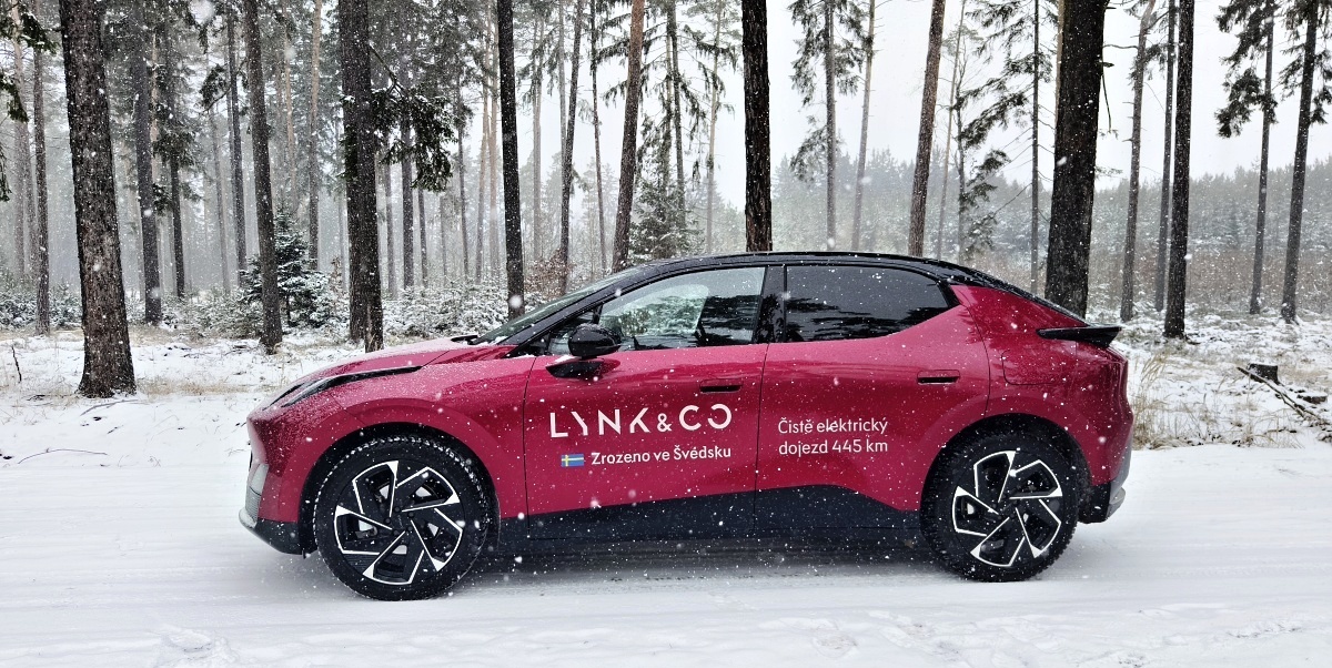 lynk-co-02-21