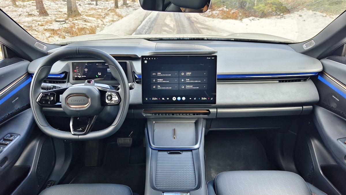lynkco-08-test-2026-43