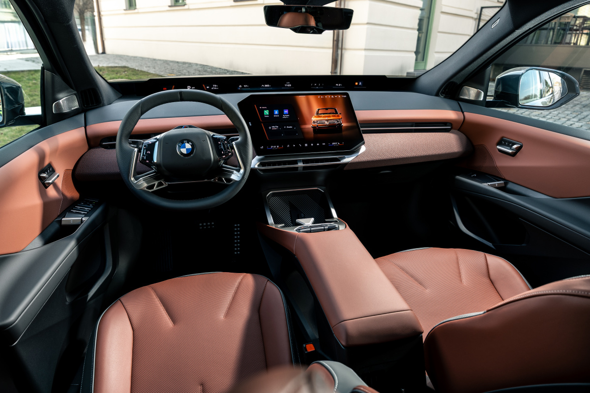 p90631752_highres_bmw-ix3-additional-p