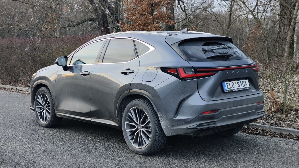 lexus-nx-test-2026-12
