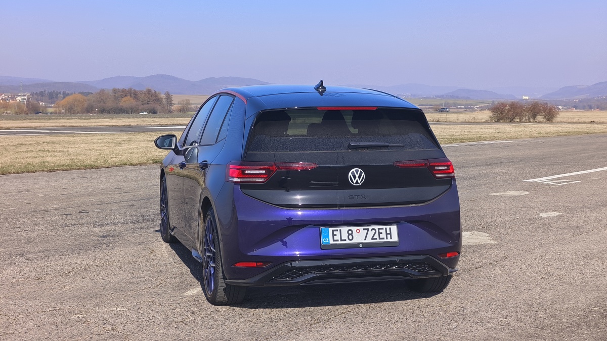 volkswagen-id-3-fire-and-ice-2026-test-13